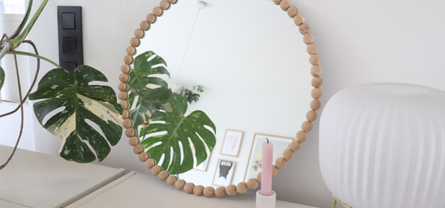 miroir diy boules de bois