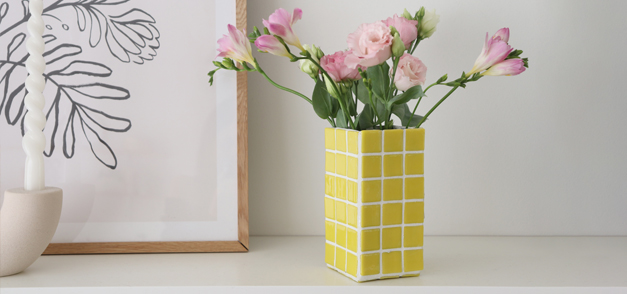 vase carrelage jaune